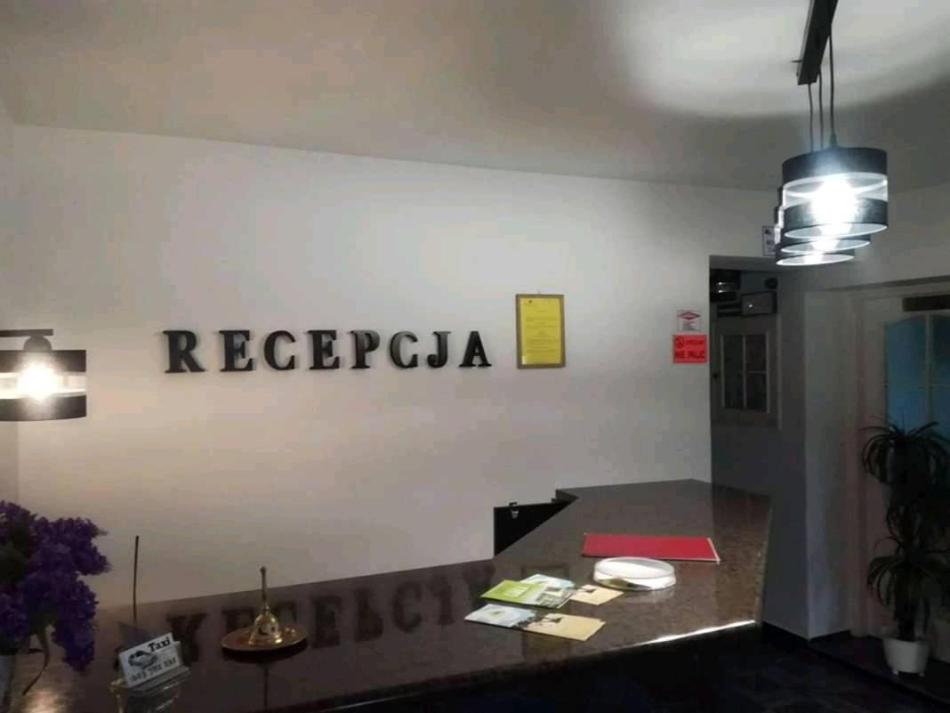 Uslugi Noclegowe I Gastronomiczne Dla Ludnosci Robert Mielcarek Kobyla Gora Exterior photo